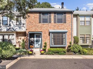 30 Crofton Cmns, Cherry Hill, NJ 08034