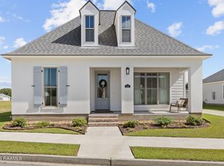 423 Flores Ct, Lafayette, LA 70507