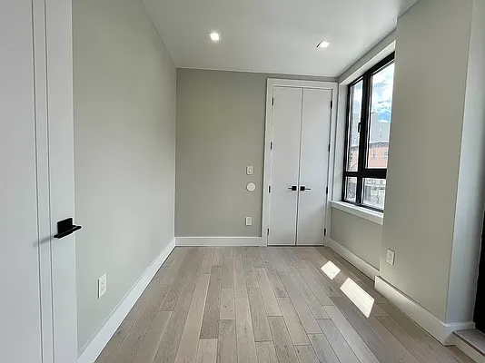 Rented by Brookhaus Capital Inc | media 16