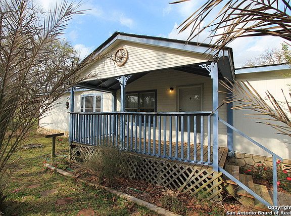 3rd image of 205 Oak Valley Dr