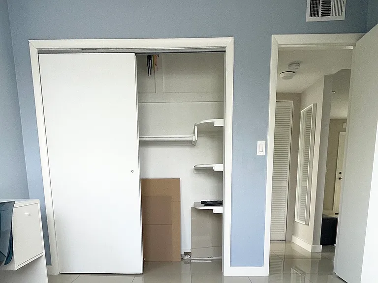 910 Jefferson Ave #4E — Photo 16