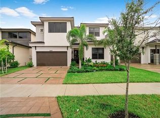 15463 NW 88th Ct, Miami Lakes, FL 33018