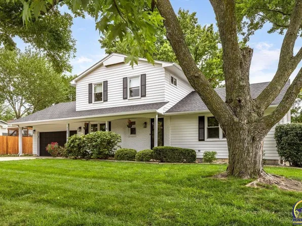 3208 SW College Ave, Topeka, KS 66611