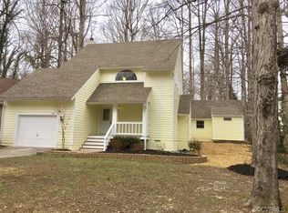 14402 Woods Walk Ln, Midlothian, VA 23112