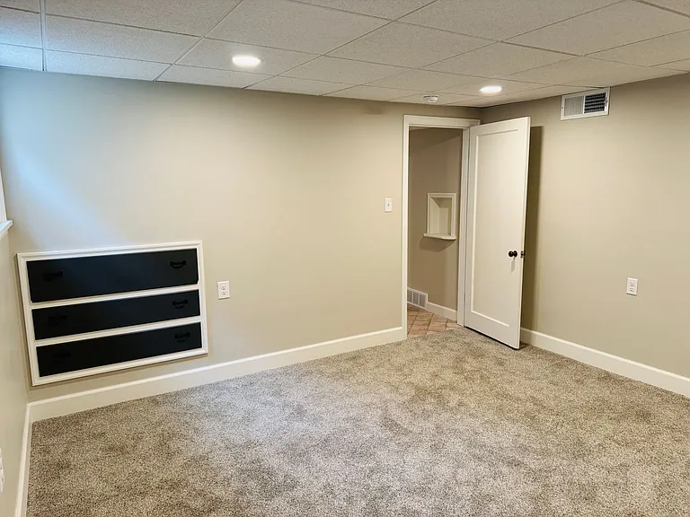 1718 Virginia Ln — Photo 27
