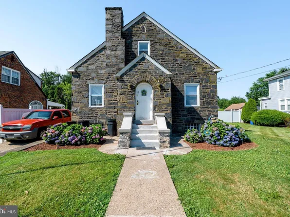 2224 Faunce St, Philadelphia, PA 19152