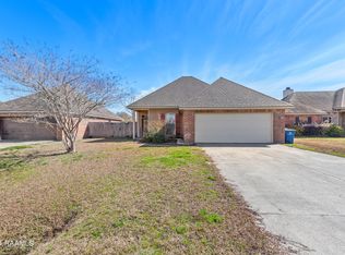 121 Peak Run, Youngsville, LA 70592