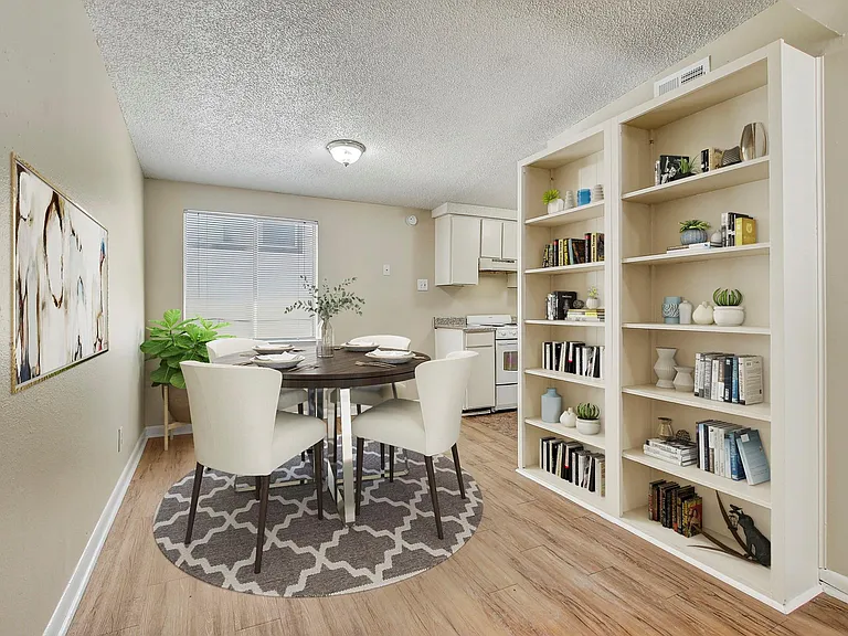 2408 Longview St #211 — Photo 3