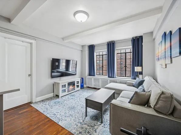 5 Tudor City Place image 1 of 15