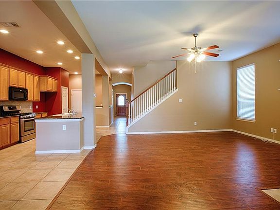 2nd image of 10425 Bolivar Dr