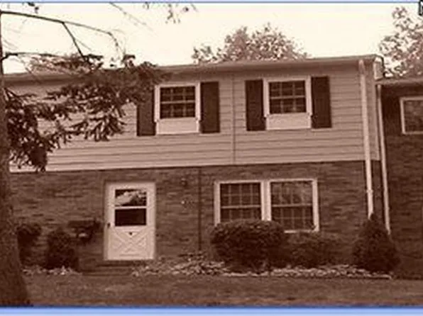 8276 Deepwood Blvd Unit 4, Mentor, OH 44060