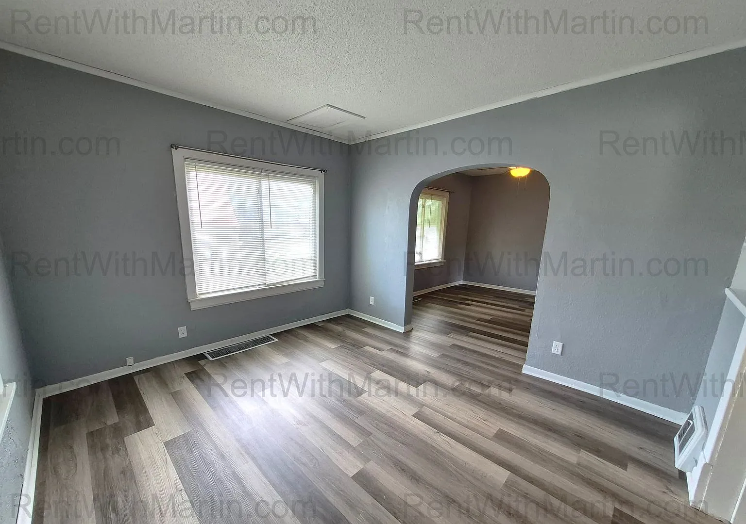 For Rent- 310 N Frederick Oelwein Ia **Pets Ok With Conditions** — Photo 2