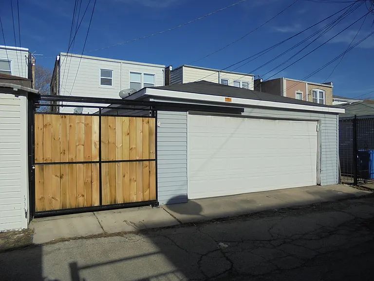 5315 W Schubert Ave #2 — Photo 4