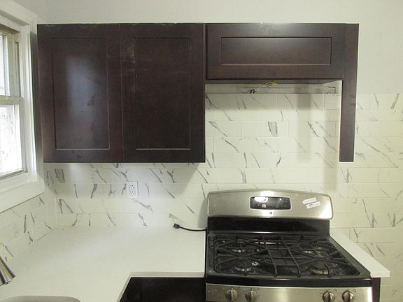 2nd image of 404 13th Ave APT 1