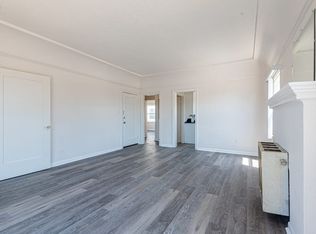 4915 S San Vicente Blvd #2, Los Angeles, CA 90019