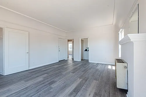 4915 S San Vicente Blvd #2 Photo 1
