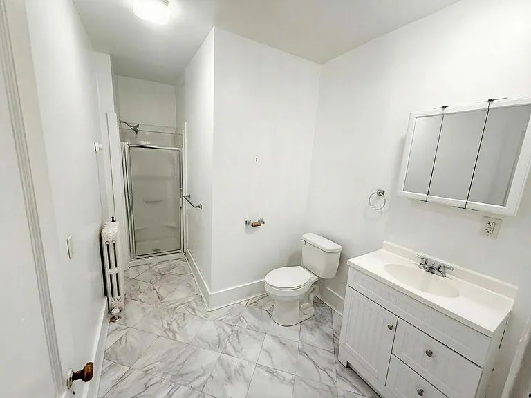 720 Warren St #2 — Photo 8