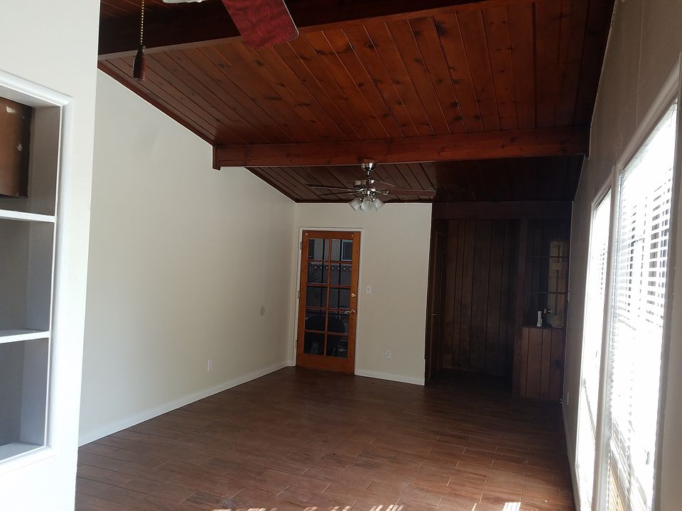1st image of 717 E Glenlyn Dr