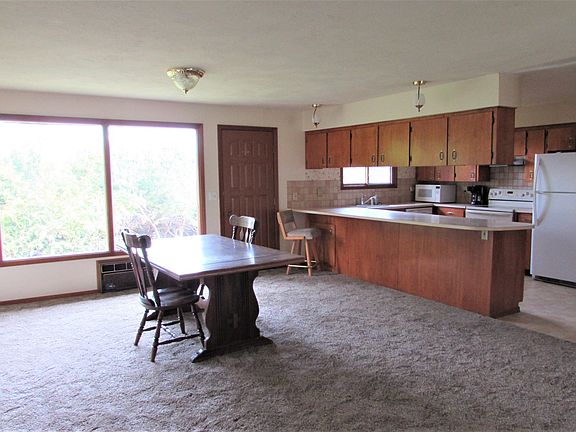 4th image of 106 S Lawrence Cir