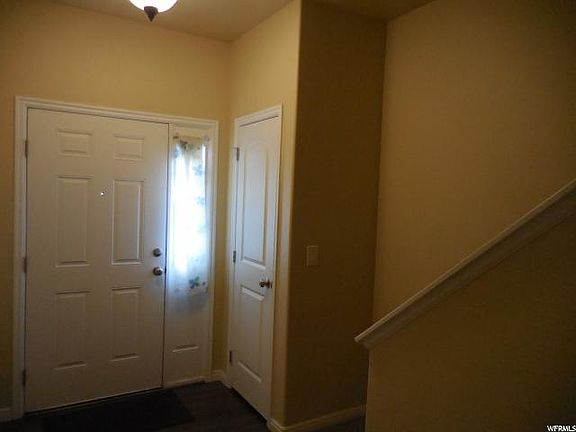 3rd image of 3202 W Desert Lily Dr