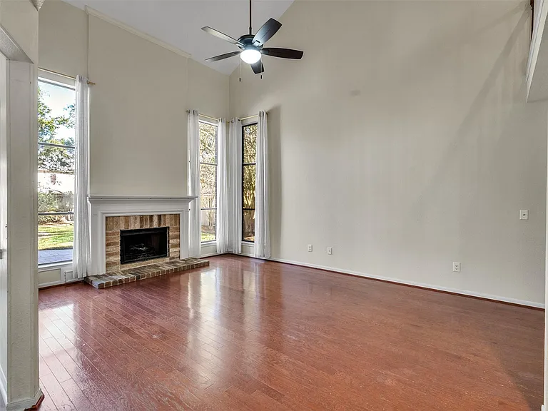 2108 Autumn Cove Dr — Photo 13