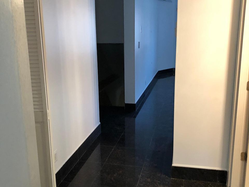 2nd image of 1830 Shore Blvd
