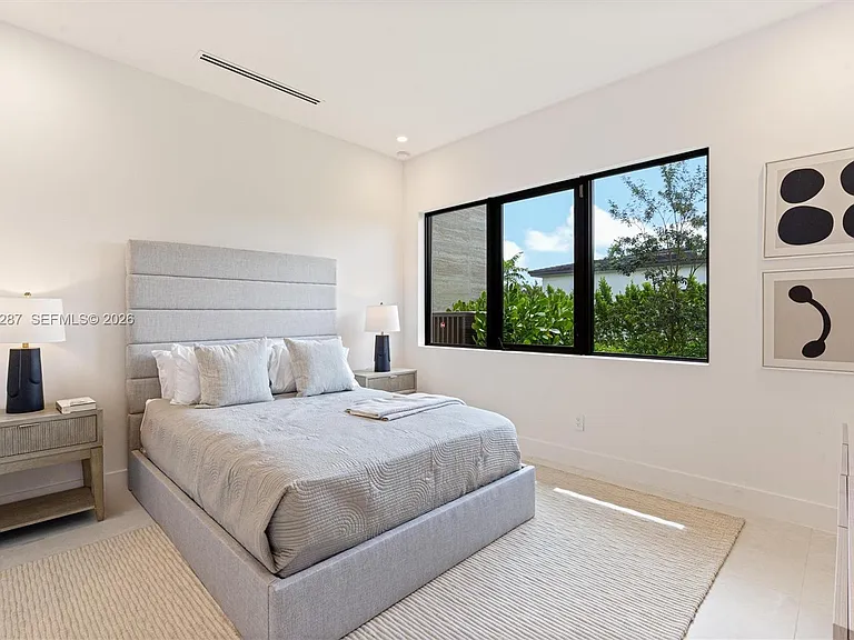 14930 SW 16th Ct — Photo 33