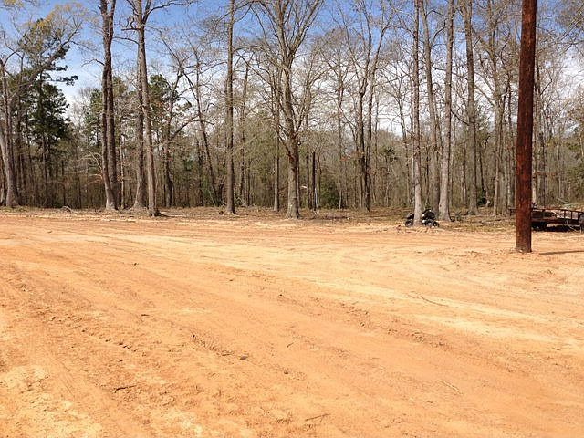 2nd image of 559 Odell Mills Rd