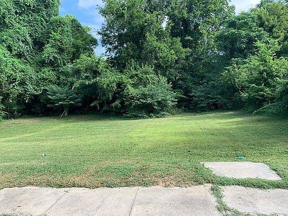 3rd image of 1318 W 21st St