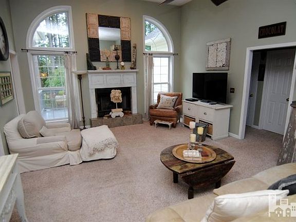 3rd image of 10158 Stoney Brook Ct SE