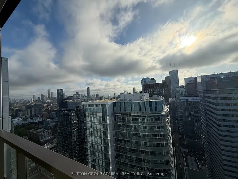 8 Widmer St #8 — Photo 1