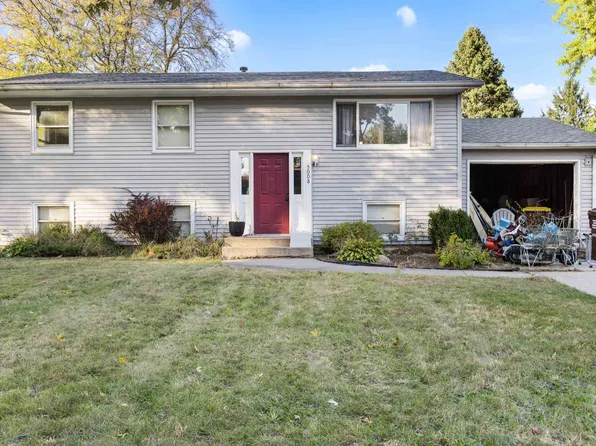 5008 Valentine Pl, Rockford, IL 61108