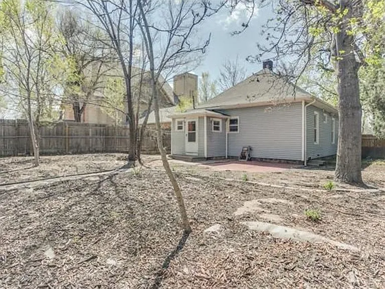 822 E Boulder St — Photo 12