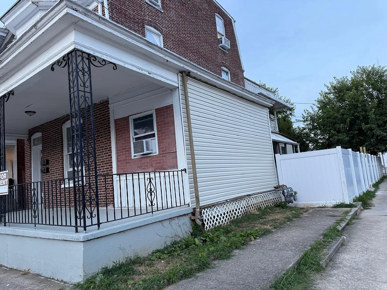 2 bed, 976 sqft, $1,200 — Photo 4