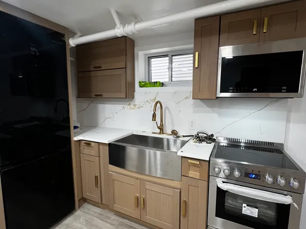 (undisclosed Address), Bronx, NY 10473