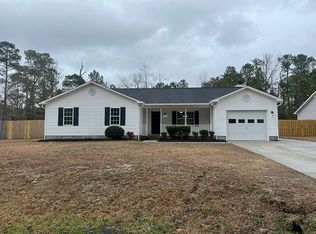 106 Wheaton Dr, Richlands, NC 28574