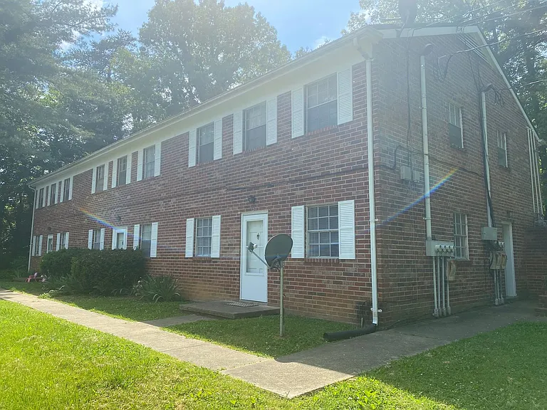 206 Pinecrest Dr — Photo 11