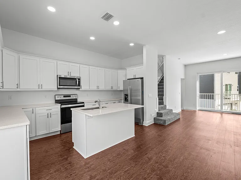 Living and Kitchen view_08082024