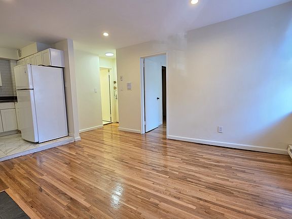 4th image of 335 1st Ave APT 3F