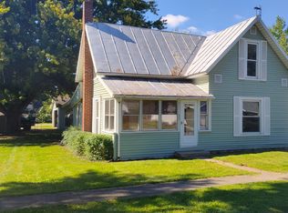 207 S West St, Milford, IN 46542