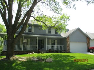 11903 Quail Dr, Bellevue, NE 68123