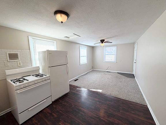 4th image of 345 Park St APT 1