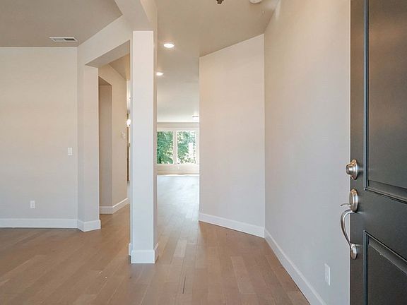 The Cabot - Entrance