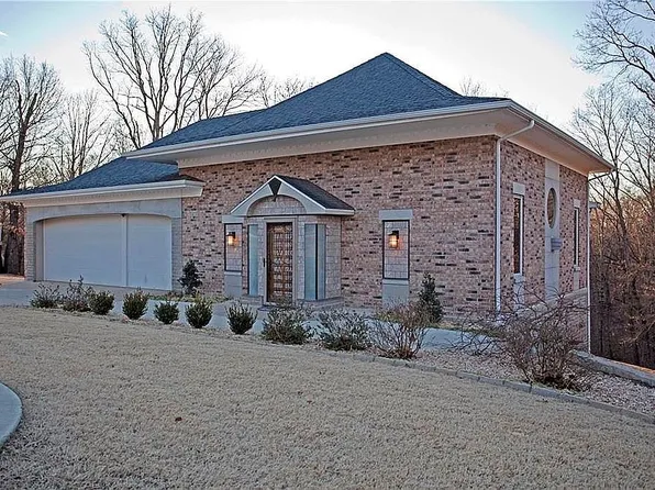 8793 Apple Gln, Rogers, AR 72756