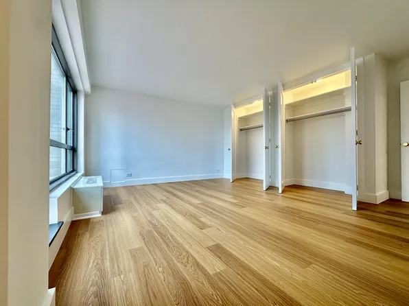 501 East 87th Street image 15 of 39