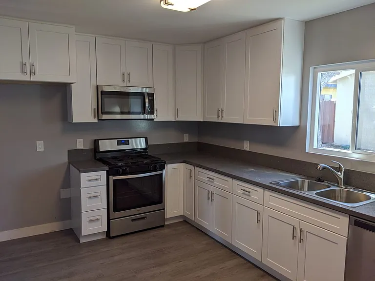 Pinnacle Lomita LLC — Photo 15