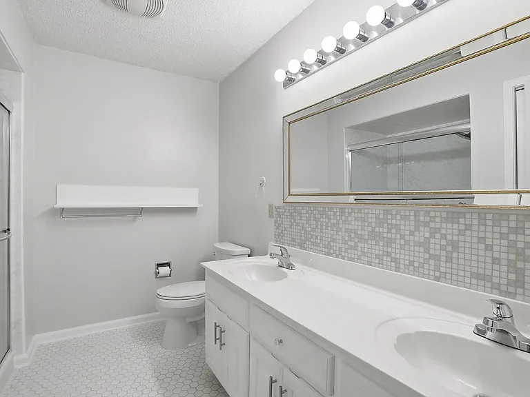 101 Emerald Way — Photo 17