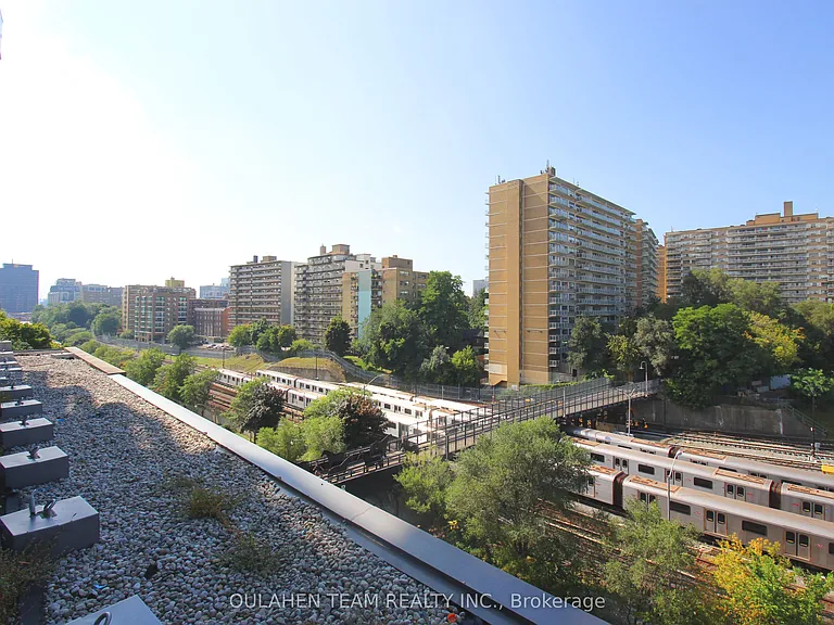 1815 Yonge St #603 — Photo 12