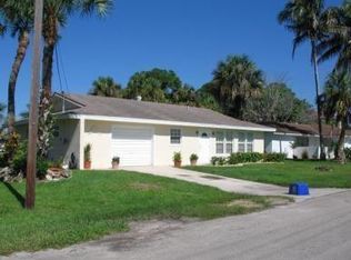 6106 Island Park Ct, Fort Myers, FL 33908