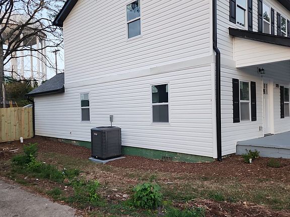 5th image of 1115 Willow St